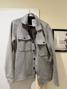 Men’s Topo Designs Light Gray Wool-Blend Shacket with Red Trim, size M